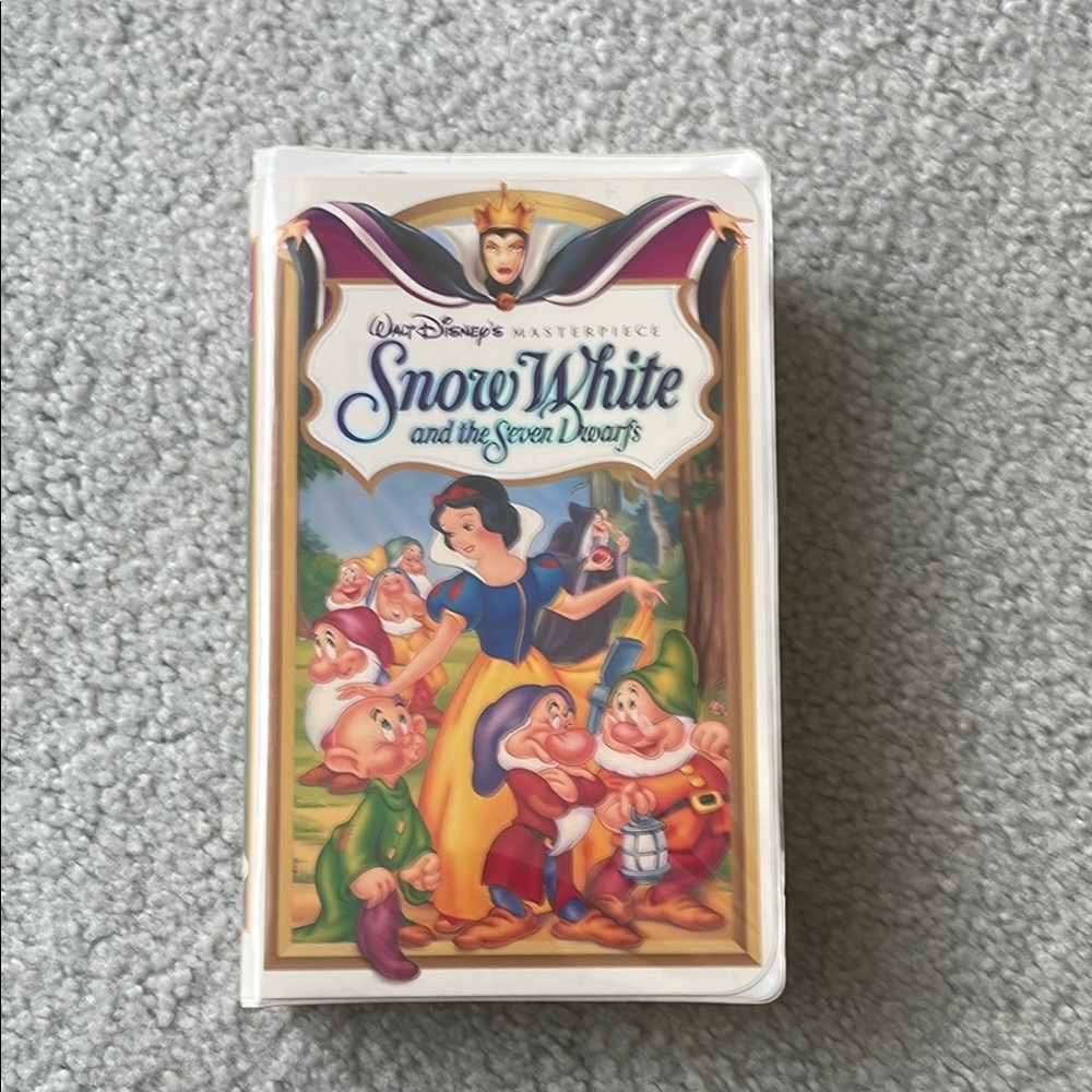 RARE MASTERPIECE Disney Snow White and the Seven Dwarfs Original VHS